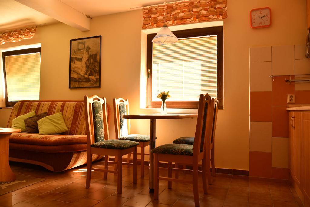 Za Kaplicku Guest House Hovorany Exterior photo